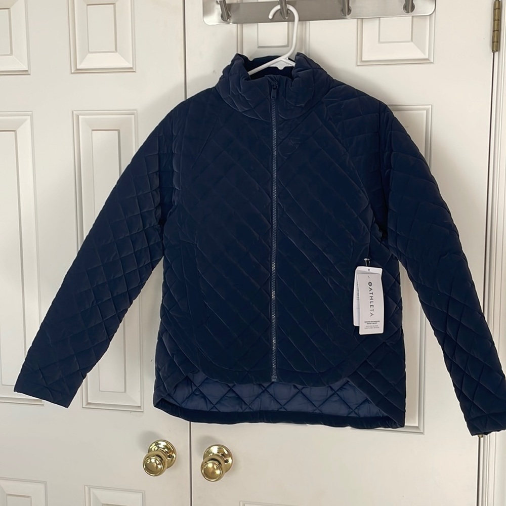Athleta Whisper Featherless Luxe Jacket in Navy (Small)